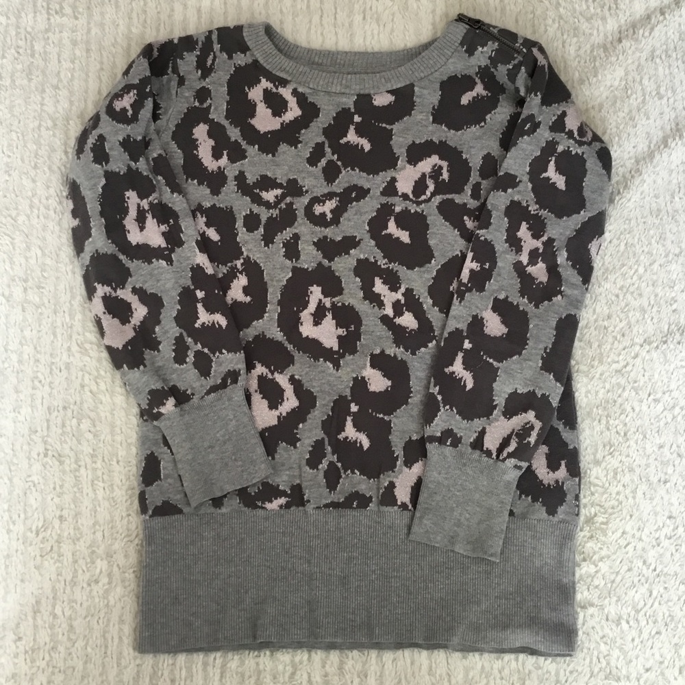 RARE GAP // Cute Cheetah print sweater 🦋